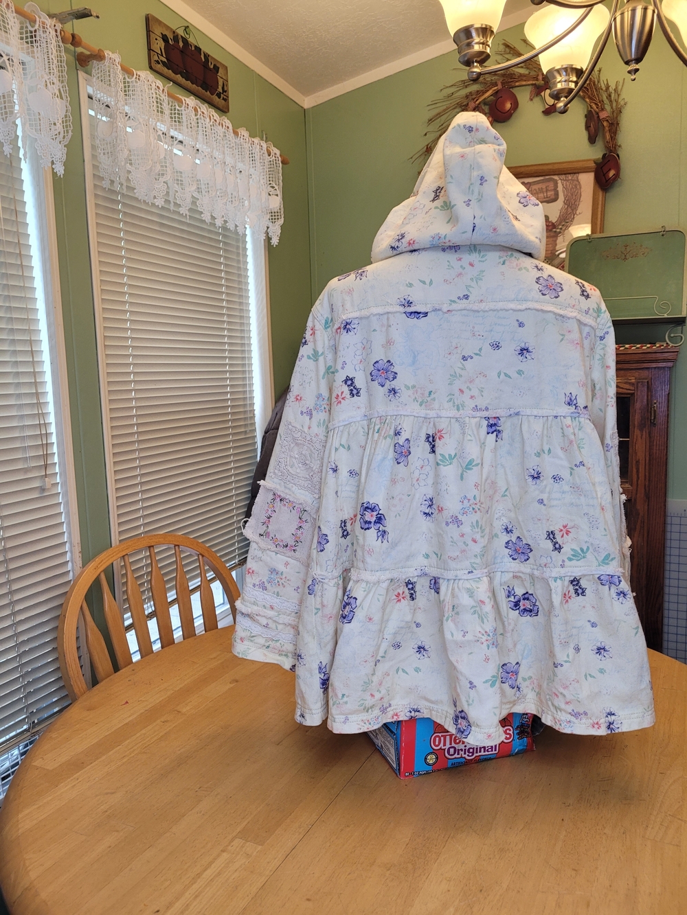 POL Cream Floral Patchwork Hooded Jacket - Picture 4 of 8